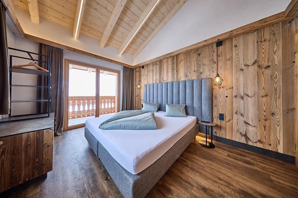 Slaapkamer met extra bedden